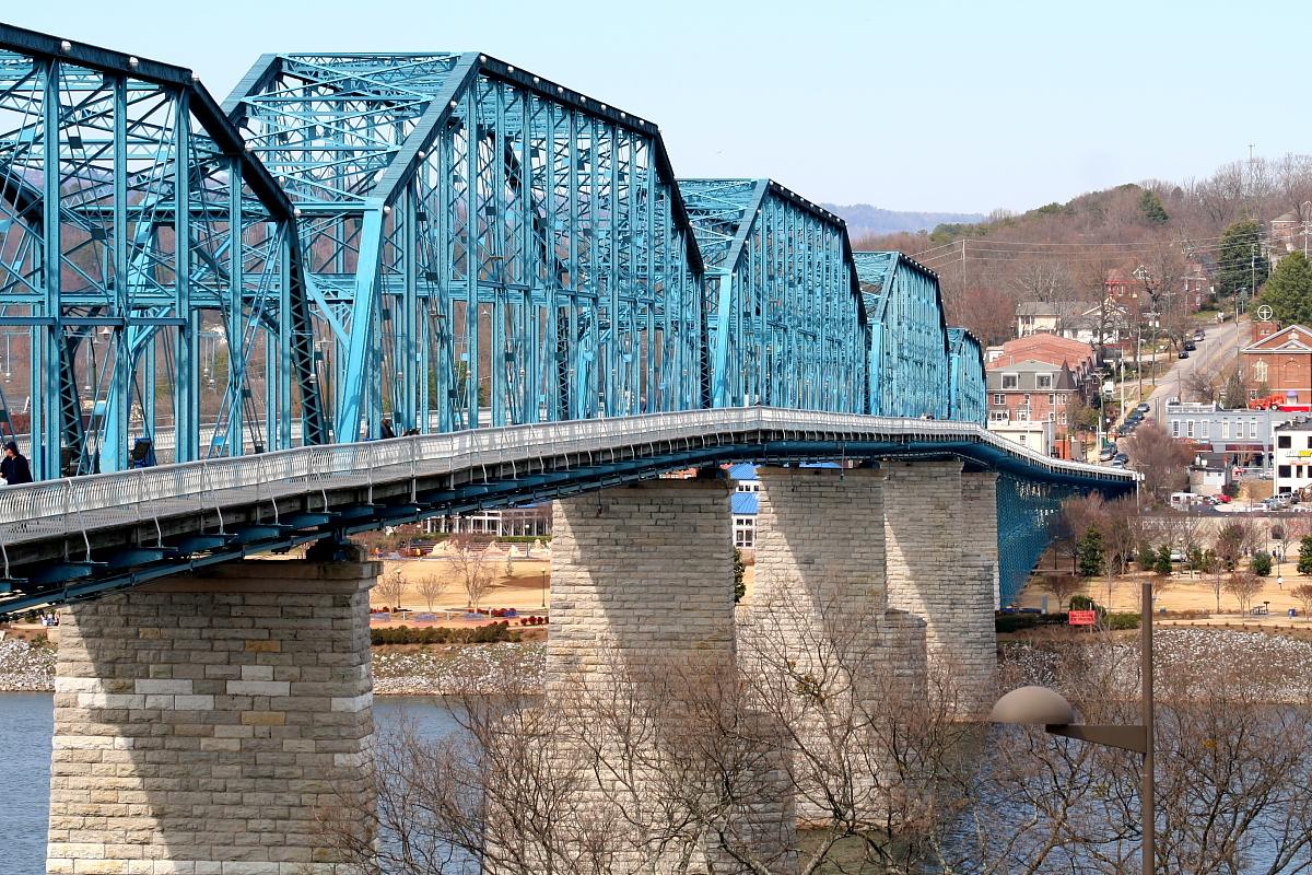 Chattanooga Doubles Library Hours, Expands Family Park Passes This May